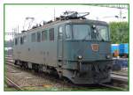 SBB - Ae 6/6 11453 im Bahnhof von Langenthal ...