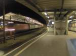 Ein IR nach Brig f�hrt in Lausanne ein.M�rz 2004  ...