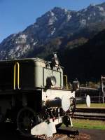 Die Front der Ce 6/8 II 14270 strahlt in der ...