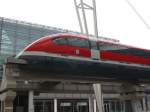 Transrapid Info-Center im M�nchen Airport Center, aufgenommen am 15.07.2004.  ...