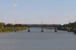 Ein Herkules �berquert bei Wien Lobau die neue Donau. Aufgenommen ...