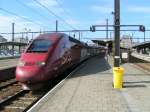 Thalys 4307 in Oostende vor der Abfahrt nach Br�ssel. 12.09.04 ...