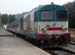 D 445 1085 mit Nahverkehrszug nach Belluno am 10.10.2007
in Feltre. ...