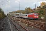 BR 101 mit Zugen 101 068-5 schiebt am sp�ten Nachmittag des 18.10.07 den IC 2161 von Karlsruhe HBF nach N�rnberg HBF aus dem Aalener Bahnhof. Der n�chste Halt des Fernzuges ist Ellwangen.