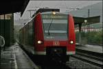 426 020 f�hrt mit 22 Minuten Versp�tung, als mini RE16 ...