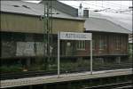 Bahnhofsschild in Plettenberg. W�hrend z.B in Kreuztal, Werdohl schon neue ...