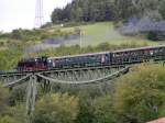 Der Zug beim �berqueren ...  De Rond Hans und Jeanny 27.10.2007
