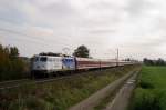 110 325 (Ameropa) mit DZ 13075 bei Hattenhofen (06.10.2007)  ...
