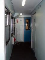 Blick zum Wagenende mit der gro�en behindertengerrechten Toilette. Auf dem ...