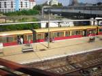 S-Bahn in dem K�penicker Bahnhof Westkreuz. 13.08.07  ...
