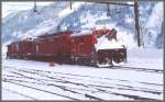 Schneer�umzug der FO im Bahnhof Disentis. Schneepflug, HGm 4/4 61, ...