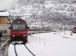 Re 460 011 vor Rheintal Express (!!) beim Halt in ...
