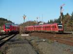 br-612-regioswinger-dbag ein Vt 648 f�hrt in den Bahnhof Goslar ein und 612 018 f�hrt aus dem Bahnhof Golsar nach Hannover (24.11.2007)