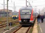 kbs-246-muglitztalbahn 642 540-9 am 14.10.2006 abfahrtbereit in Heidenau.
Daneben abgestellt CD-Pendolino 682 001, der damals Testfahrten in Deutschland absolvierte. 