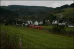 Unbekannter 426er f�hrt als RE16 (RE 29684) RUHR-SIEG-EXPRESS von Siegen ...