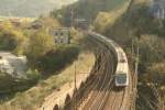 etr-485 Ein ETR 485 als ES 9374 von Villa San Giovanni nach Roma Termini auf der Ponta Rosa bei Fasana. Bei allen Hoch- und Kunstbauten auf der Strecke von Sapri nach Salerno ist die Trassierung der neuen Streckenf�hrung neben der alten Streckenf�hrung interessant. �hnliche Situationen sind auf meinen vorangeganen Fotos von der Strecke zu sehen; 24.11.2007