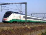 Ein EuroStar in voller Fahrt. Das Schleifen der Panthos ist ...
