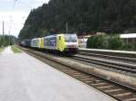 Zwei 189 von Lokomotion mit einem KLV Zug am 31.7.2007 ...