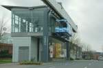 Die H-Bahn (Hoch-Bahn) an ...  Wolfgang Koenigsfeld 08.12.2007