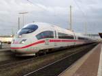 Ein ICE-3 (Baureihe 403) aus M�nchen Hbf im Bahnhof Ingolstadt ...