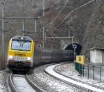 Lok 3010 beim Verlassen ...  De Rond Hans und Jeanny 25.12.2007