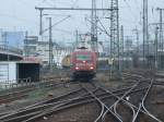 101 080-0 in der Anfahrt auf Gl.8,um den IC433 Norderney nach ...