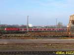 Weichenwerk Witten - Freiluftlager. Im Hintergrund verlässt die S 5 ... Weichenwerk Witten - Freiluftlager. Im Hintergrund verlässt die S 5 ...