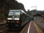 IRE 4710 nach Karlsruhe mit Schublok 146 232-4 n Triberg ...