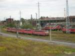 Im Railion-Betiebswerk Halle/Saale stand am 27.08.07 dieser Lokzug abgestellt. Bei ...