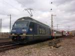 Re 465 006 mit Hupac-Zug bei Weil am Rhein am ...