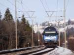 Re 460 106 mit IC 2000 am 15.01.2008 zwischen M�lenen ...