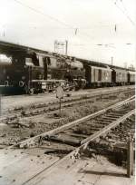 BR 95 ist mit Personenzug aus Erfurt-West in Erfurt Hbf ...