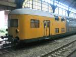 Hist. Doppelstockeinheit der LBE im Bahnhof L�beck, abgestellt in der ...