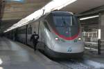 Ein ETR 500 steht als Eurostar Italia AV abfahrtbereit in ...