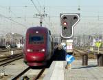 Thalys 4344 bei der Ankunft aus L�ttich im Bahnhof Br�ssel ...