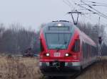 RE33211 von Rostock Hbf.nach Sassnitz bei der Einfahrt im Bahnhof ...