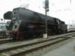W�rzburg Anno 1997 Das gibts doch gar nicht:
BR01 schleppt ...