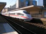 Der HISPEED ICE 3 Arnhem bei der Abfahrt in Br�ssel ...