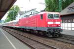 143 229-3 im Bahnhof ...  Jens D�pper 25.08.2004