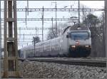 Re 460 107-6 Schweizer Fernsehen mit einem IC-Dosto nach Basel ...