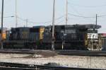 Die Norfolk Southern Lok 9708 (Dash 9) ist zusammen mit ...