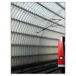 Viel Stahl und ein bischen Quietschie: am 07.03.2008 im Bahnhof ...