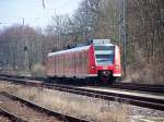 425 071/571 mal wieder in H�ckelhoven-Baal. Hier am sonnigen Samstag ...