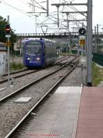 Tram-Train U25523+U25524 (TT12) f�hrt ...  Arnulf Sensenbrenner 11.03.2008