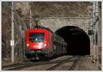 br-1116-vor-guterzugen 1116 202 (jetzt erkenn man sie ;-)  ) kurz vor dem Verlassen des Galgenbergtunnel vor St. Michael in der Obersteiermark am 6.3.2008.
