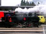 zillertalbahn 'Lokauflauf' bei str�menden Regen; 080312