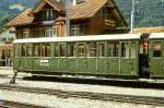 SPB Schynige-Platte-Bahn SPB - B 29 am 08.09.1990 in Wilderswil - 2.Klasse Personenwagen 4-achsig - Baujahr 1925 - SIG - Gewicht 7,20t - Sitzpl�tze 46 - L�P 10,59m - zul�ssige Geschwindigkeit 25 km/h - �=31.10.1984 - Lebenslauf: ex WAB BC4 36 - 1956 B4 26 - 1970 SPB B 29 - 09/1992 Kastenabbruch - 05/1993 B 48 neuer Kasten
