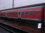 regionalverkehr-ohne-steuer--und-dostowagen Byu Wagen der Relation Halle (S) Hbf - Eisenach im Bahnhof Weimar; 27.01.2008