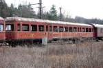 Historische Leicht 'instandsetzungsbed�rftiger' VB 225 der SWEG (S�dwestdeutsche Verkehrs-Aktiengesellschaft und Ortenau S-Bahn) steht als weiteres Sch�tzchen mit 3 Schwestern ebenso im bereits erw�hnten Aufbereitungsgleis. Getreu der angebrachten Werbung f�llt einem zum Zustand eigentlich nur ein 'Achtung wild!' ein...