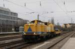 Die 213 336 mit einem 120t Kirow-Kran in M�nchen-Heimeranplatz  ...